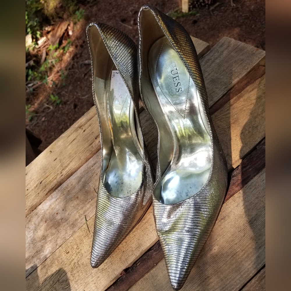 Size 10 High Heel Pumps Shoes Guess Ladies Metallic Silver Chrome Pointed Toe